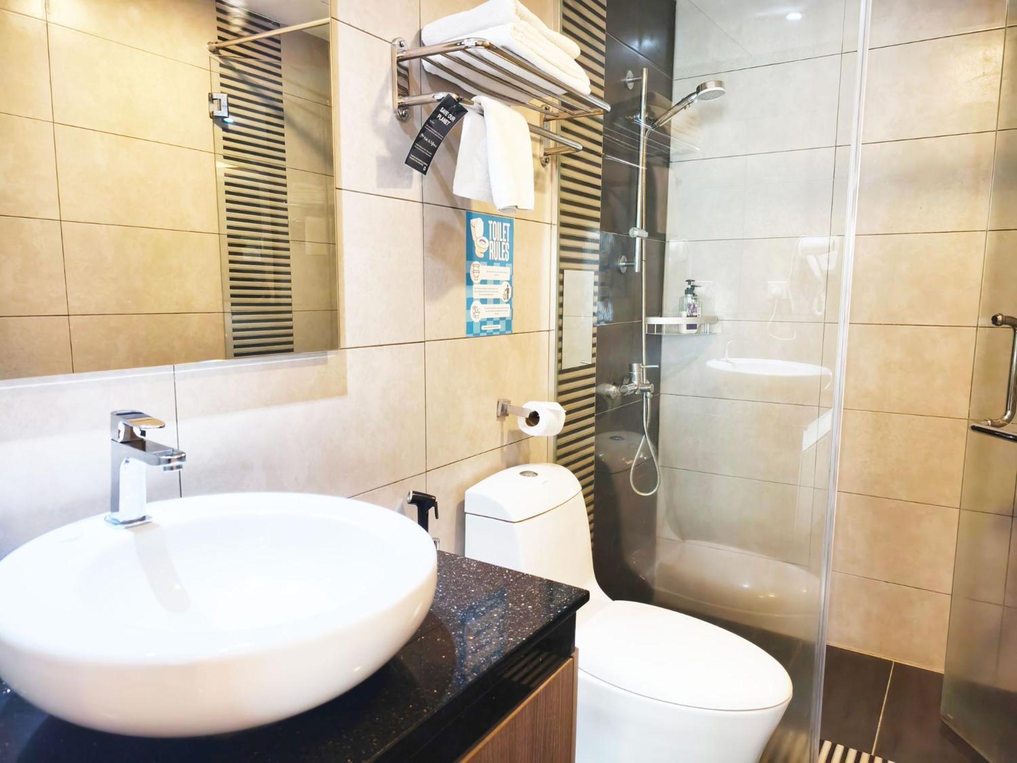 Grand Nexus 591 #freenetflix Apartment *